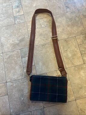 Unbranded Green Plaid Crossbody Bag with Brown Strap